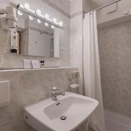 La Rotonde Fogadó 3*