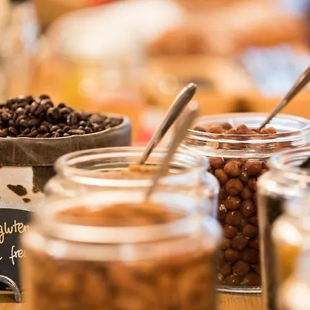 אורחן La Rotonde 3*